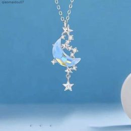 Pendant Necklaces European and American New Moon Splashing Star River Pendant Necklace Fashion Light Luxury Simple Moon Womens Necklace ChainL2404