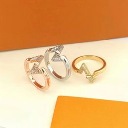 18k gold v brand simple designer ring for women luxury engagement wedding love rings jewelry gift