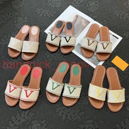 Designer Flat Slippers Luxury Slippers Women's Embroider Sandal Fashion flip flop Letter Slipper for Women Summer Beach Slide Ladies Low Heel Shoes straw slippers