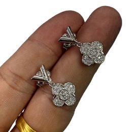 New designed women Silver Thick chain Stud Earring V Letter full diamonds Brass 18K Gold plating ladies pendants Earrings hoops De316H