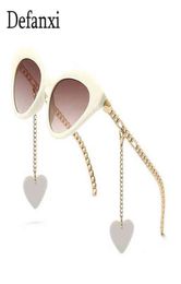 Sunglasses Elegant White Gradient Womens Luxury Brand Heart Pendants Charms Sun Glasses Female Vintage Chain Featured Eyewear 22031889799