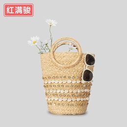 Spring and Summer New Handmade Lafite Grass Handbag Women's Rural Style Shell Inlaid Diamond Bucket Bag Beach Vacation Handbag 240402