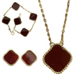 Necklace Designer Jewellery Sets Bracelets Earrings Necklace for Women Designer Four Leaf Clover Carnelian 18K Gold Plating Retro Fashionable