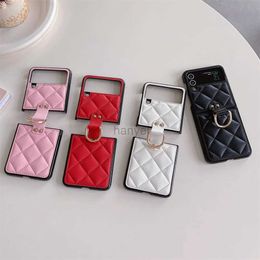 Cell Phone Cases Luxury CC Diamond Chequered Case For Samsung Galaxy Z Flip 4 3 Flip3 Flip4 5G Cover Cute Finger Rings Hinge Leather 2442