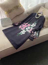 Primavera estate nera floreale abito in rilievo abito a manicotto lungo con paillettes corti casual abiti T4A012114