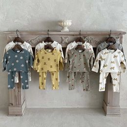2023 Cute Cartoon Pyjama Sets Autumn Winter Childrens Home Wear For Boys Girls Cotton Soft Comfortable Tshirt Pants 2Pcs 240323