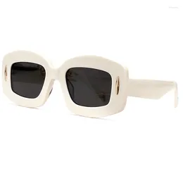 Sunglasses Top Quality Women Vintage Summer UV400 Sun Glasses Unique Design Shades Vacation Beach Travel Eyewear
