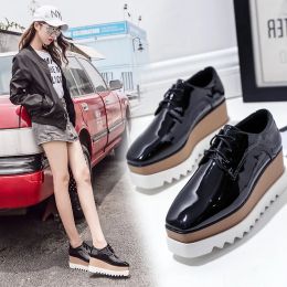 Oxfords British style brogues women square toe platform shoes lace up patent leather muffins solid Colour creepers derby shoes for woman