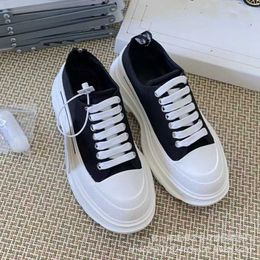 Designer Sports shoes couple style round toe tie up board canvas sheepskin lining