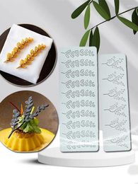 Baking Moulds Exquisite Leaf Sugar Turn Lace Cake Cushion Decoration Chinese Food Plate Chocolate Mold Silica Gel