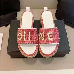 2024ss NEW Designer slide Women shoes Fashion brand Flat shoes Straw Woven Slides Sandals Mule Brand Casual Shoes Platform Chain Slippers