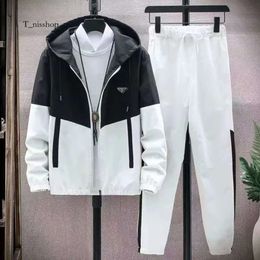 Pra Designers New Mens Tracksuits Fashion Brand Men Suit Spring Autumn Men's Two-piece Sportswear Casual Style Suits 532