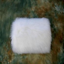 High Quality Faux Fur Winter Hand Muff Ivory White Colour Cheap Warm Bridal Handwarmers Wedding Gloves3181602