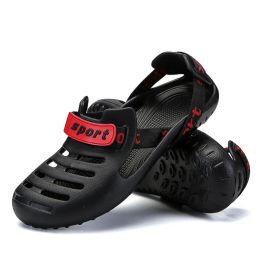 Sandals Men Clog Shoes 2022 New Men Beach Sandals Fashion Korean Personality Design Casual Nonslip Men Slides Trekking Aqua Shoes 3947