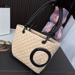 Women Luxury Brand Bag Tote Bag Shopping Bag Single Shoulder Bag Can Be Crossbody Bag Large Capacity Beach Bag Soft Leather Rhombic Pattern