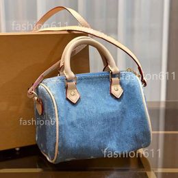 Shoulder Bags Evening Bags Denim Blue Handbags Women Vintage Designer Bags Jeans Undershoulder Hobo Purse Clutch Totes Old Flower V Handbag Crossbody Bag 6946