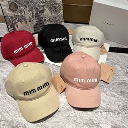 New spring and summer travel net red letter baseball cap womens face is small versatile hat Korean duck tongue hat womens fashion