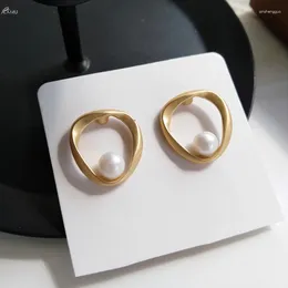 Stud Earrings AOMU 2024 Fashion Korea Minimalist Geometric Round Women Golden Metal Imitation Pearl Jewellery