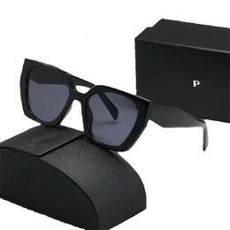 Modedesigner solglasögon för kvinnor Mens Eyeglasses Goggle Outdoor Classic Eyewear Unisex Goggles Sport Kör flera stilmixfärg med låda