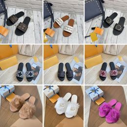 Luxury Designer Slippers Lock It Women Slippers Leather Sandals Fashion Ladies Beach Flats shoes fuzzy slipper Plush slippers with metal accessories