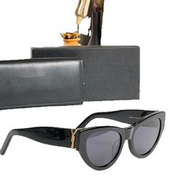Kadınlar ve Erkekler İçin Güneş Gözlüğü Tasarımcı Y SLM6090 Aynı Stil Klasik Kedi Göz Dar Çerçeve Kelebek Gözlükleri Kutu