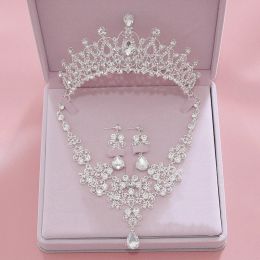 Necklaces Taobao Hot Sale New Fashion Bridal Necklace Headwear Threepiece Crown Wedding Accessories Ornaments Spot Wholesale