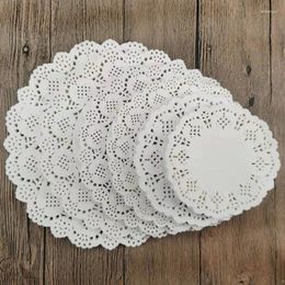 Carpets 100Pcs White Round Lace Placemat Paper Cake Mat Doilies Wedding Gift Packing For Birthday Christmas Table DIY Decor