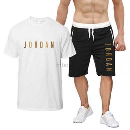 MBCK Luxury New Designer Mens tracksuit Sets Jogger Sweatshirts Sports Sporting Suit Men Women Short Sleeve Sweat Pullover dunks Sportswear shirt 240314