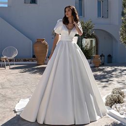 Elegant Long Satin V-Neck Wedding Dresses With Pockets/Bow A-Line Short Sleeve Sweep Train Garden Bridal Gown Zipper Vestido de novia Women Dresses