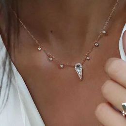 Pendant Necklaces 2024 New Arrive Fashion Jewellery Geometric Micro Pave Tiny Round Cz Zirconia Cz Drop Statement Elegant Women Gold Colour Necklaces Q240402