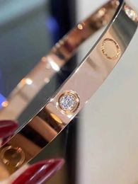 2024 explosive Card bracelet New 18K Rose Gold Bracelet for Couples 3D Hard Screw Solid Valentines Day as a Gift Girlfriend