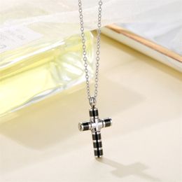 Hip Hop Design Small Component Cross Pendant Advanced Water Wave Chain Stainless Steel Necklace Fashion Jewellery Necklace