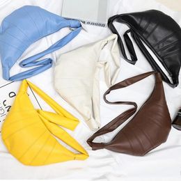 Shoulder Bags Jorge Women's Retro Single Messenger Waist Chest Bag Spring Simple Pu Large Capacity Horn Spot Fashion