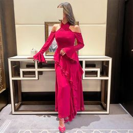 Elegant Long Fuchsia Chiffon veckade aftonklänningar med ruffles mantel Halter Ankel längd blixtlås tillbaka promklänningar för kvinnor