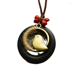 Pendant Necklaces Vintage Wooden Geometric Circle Bird Sweater Chain For Woman Girl Rope Ethnic Style Accessories