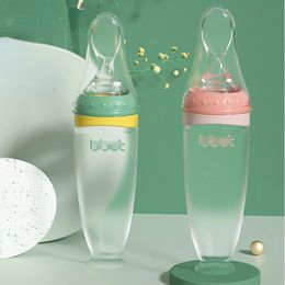 Toddler Silicone Squeeze Feeding Spoon Baby Training Feeder born Feeding Bottle Food Supplement Kids Baby Gadgets Utensils 240319