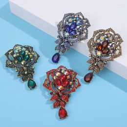 Brooches Mediaeval Fashionable Luxury Rose Pendant Brooch High-end Suit Accessories Pin Ornaments Boutique Floral Jewellery Lady Gift