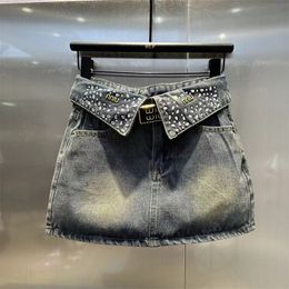 Jeans Womenswear designer V diamond-encrusted high-waisted hip-hugging denim skirt fashion skinny Caprise denim shorts