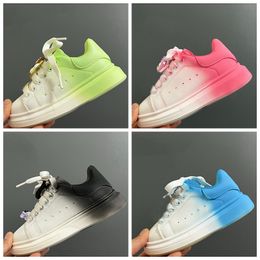 2024 Unisex verkaufen Designer Kinder Schuhe Traum einzelner Gurt ausgestrahlt Sneaker Gummi -Sohle Weiches Kalbsleder Leder Schnüre -up -Trainer Sportschuhe im Freien Schuhe im Freien