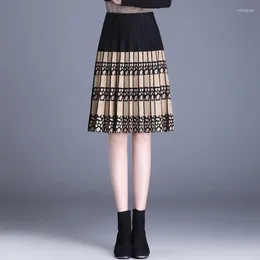 Skirts Women's Autumn Winter High Waist Knitted Half Skirt Commuter Fashion Pleated Stripe Contrasting Versatile A-line