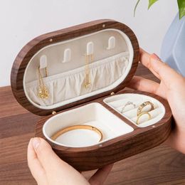 Small Jewellery Display Box Storage Case Elegant Solution Suitable for Rings and Necklaces 240327