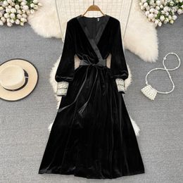 Casual Dresses Autumn Winter Vintage Black Velvet Dress Women Long Sleeve V Neck Flower Embroidered Belt Lace Up Pocket Office A Line