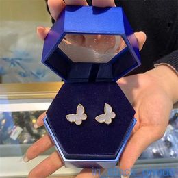 Seiko Edition Top Brand Vancefe Earrings Butterfly Earrings Female 925 Silver White Mother Shell Earrings Four Leaf Lucky New Designer Brand Logo Engrave Earring