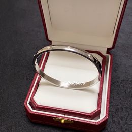 2024 Luxury Designer Bracelet Heavy Industry High Version Real Shot Nail Versatile 24 Year New Rose Gold Full Diamond Nail Bracelet
