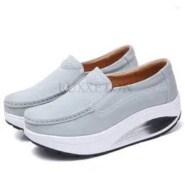 Casual Shoes Canvas Thick Soled Sloping Heel Round Toe Sponge Cake For Women Comfort Breathability Increased Height Rocking Shoe