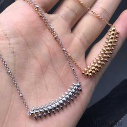 Top Luxury Fine Original 1to1 Designer Necklace for Women Carters Necklace Colorless Titanium Steel Rose Gold High Version Rivet Pendant