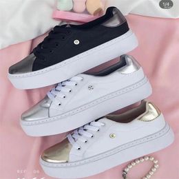 Casual Shoes White Thick-soled Sneakers 2024 Lace-up Breathable Rivets Leather Vulcanised All-match Tennis Running
