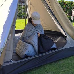 Blankets 140x200cm Outdoor Travel Blanket Winter Cold Weather Camping Wearable Waterproof Portable Picnic Mat Insulation