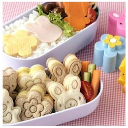 Bunny bear flower small animal mini sandwich Mould children's biscuit embossing toast Mould set