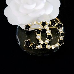 Luxury Brand Designer Brooches Pins Women Pearl Rhinestone Brooches Suit Pin Fashion Women Wedding Gift Jewelry Accessorie